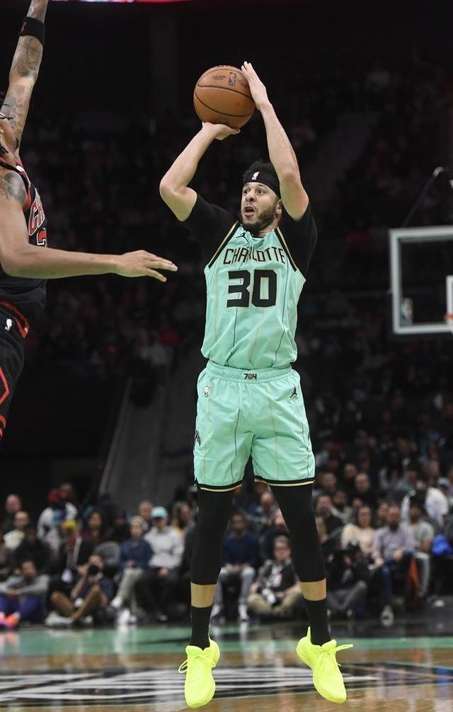 NBA常规赛关键时刻走向成谜，夏洛特黄蜂造点机会，信心回归，细节决定成败的简单介绍