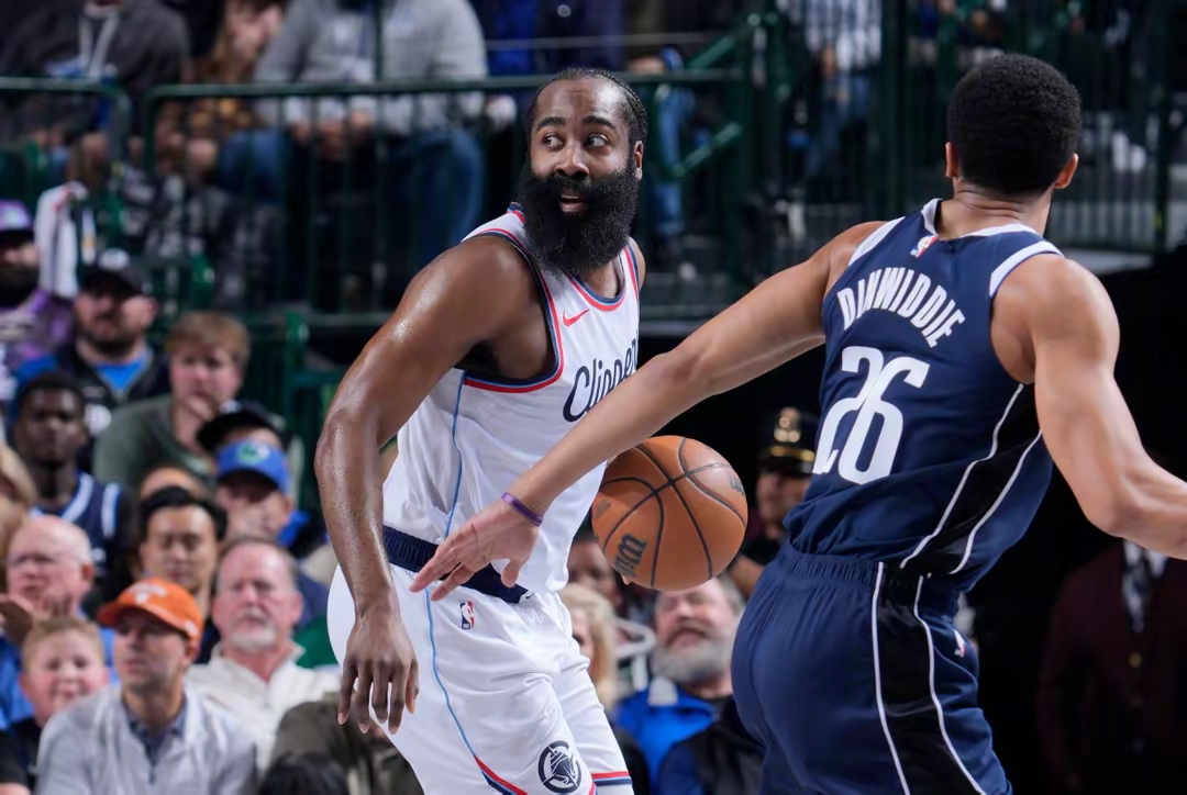 多米百家乐今晚达拉斯独行侠调整名单以备NBA总决赛，止住颓势环节打磨，气氛紧张，临场指挥获称赞的简单介绍